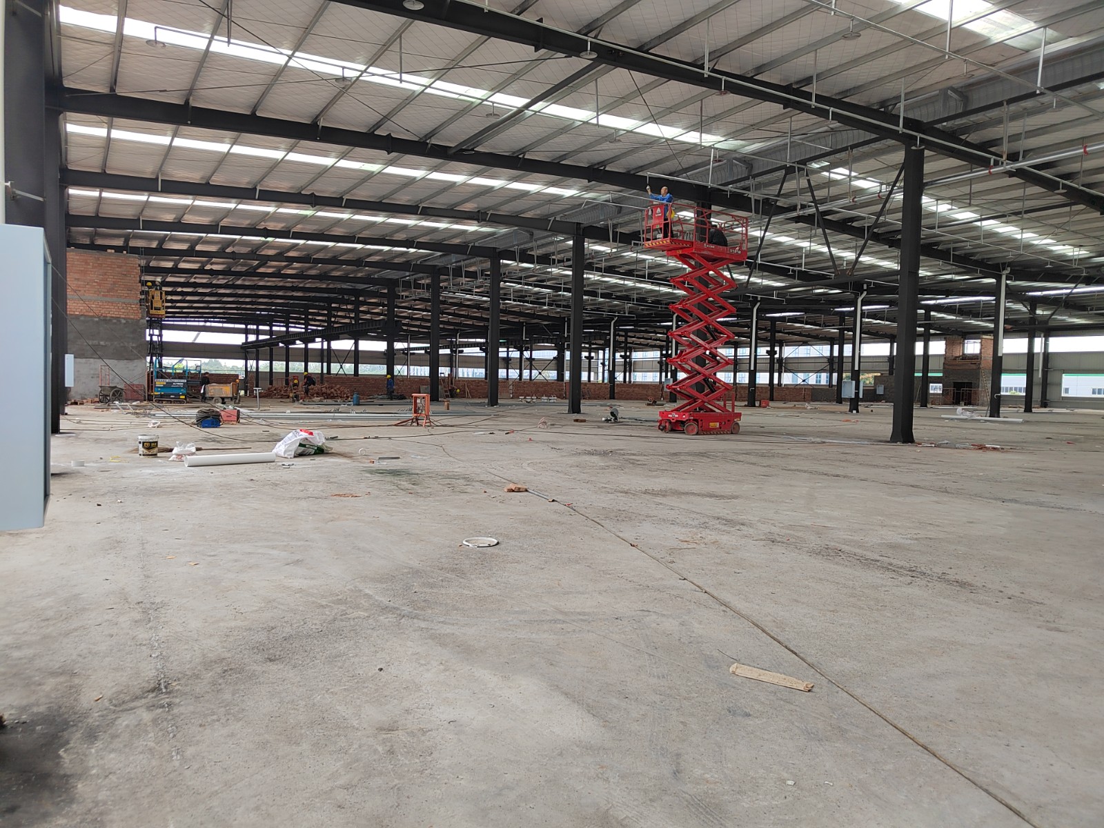 邛崍食品產業(yè)園2500平鋼結構廠房出租 有蒸汽