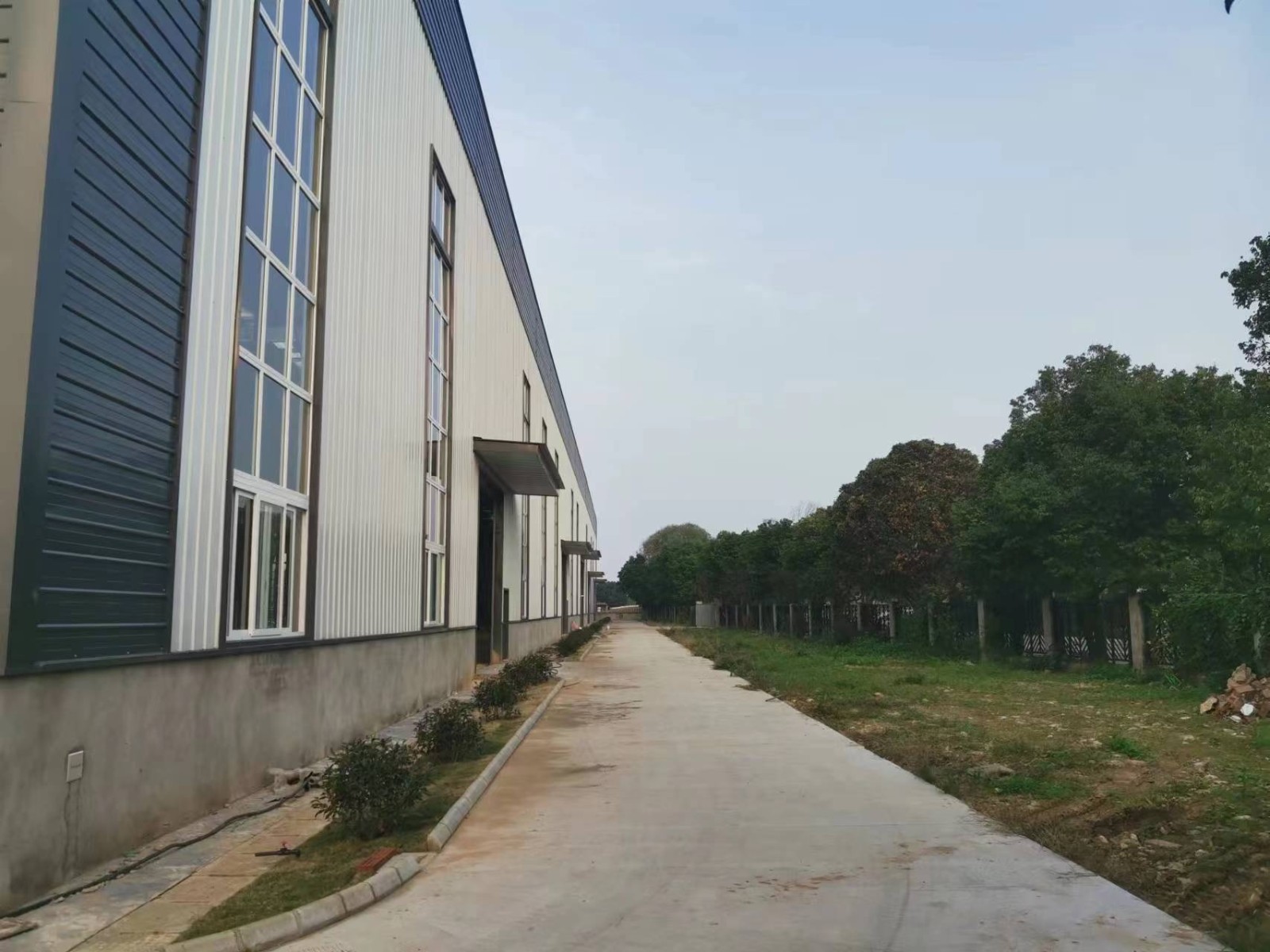 蒲江現(xiàn)場食品廠房出租3000平米配宿舍食堂