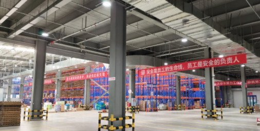 青白江食品產(chǎn)業(yè)園區(qū)精裝中央廚房現(xiàn)房出租2800平