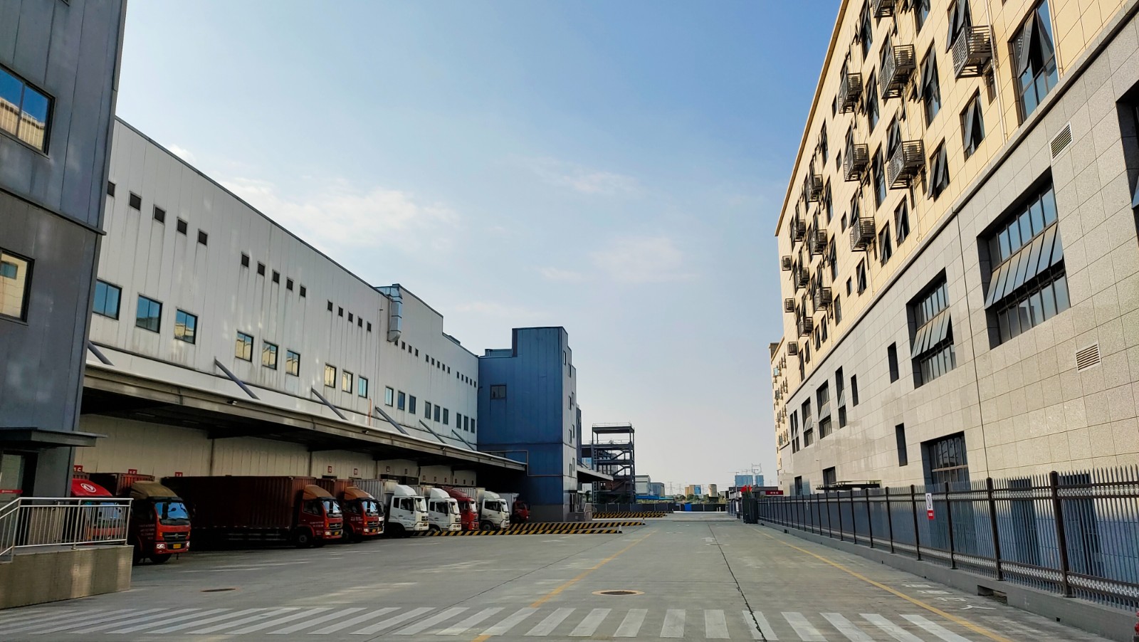 青白江特色冷鏈?zhǔn)巢募庸S房現(xiàn)房出租