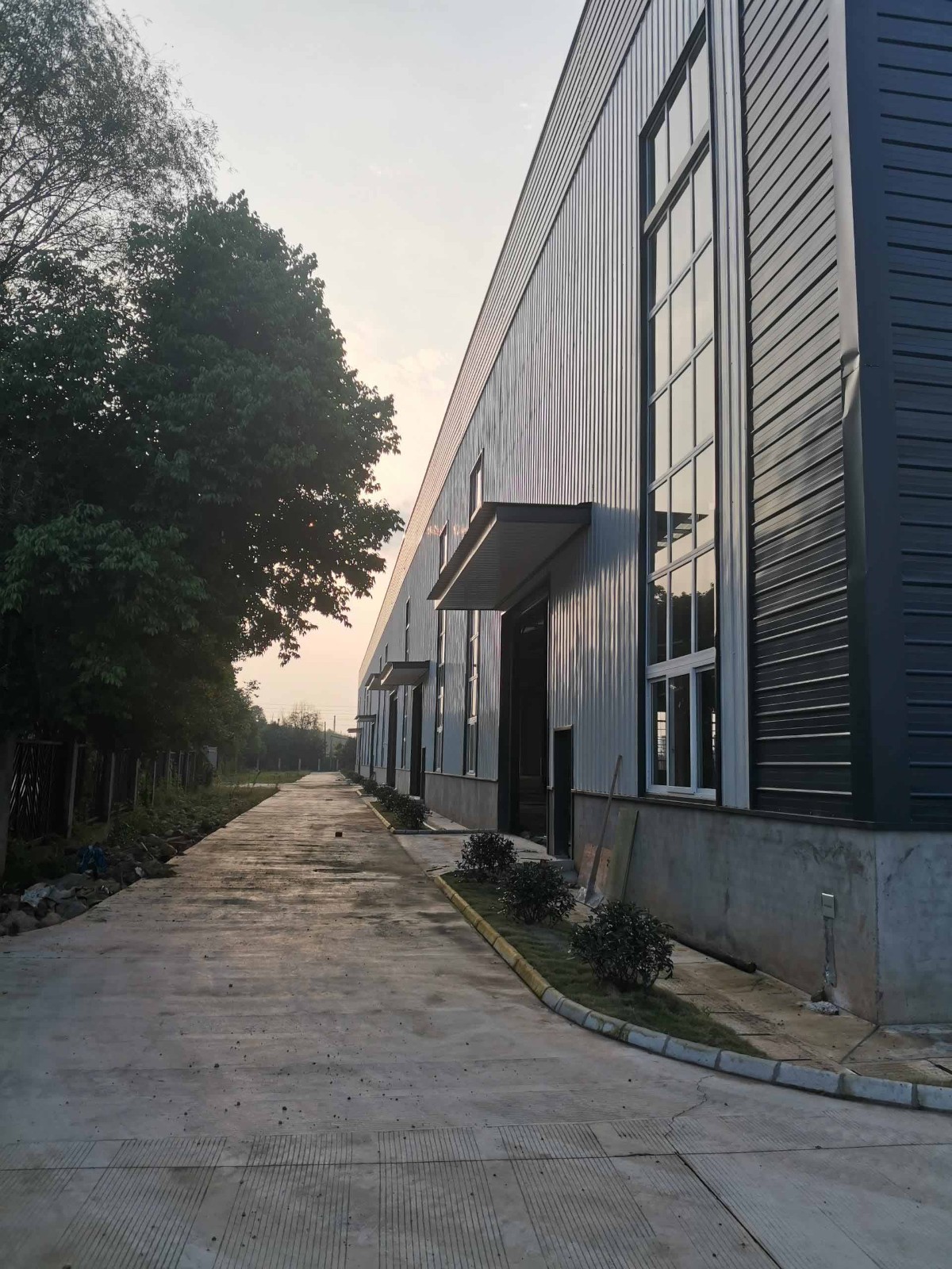 2769平食品產(chǎn)業(yè)園區(qū)廠房出租，園區(qū)直租