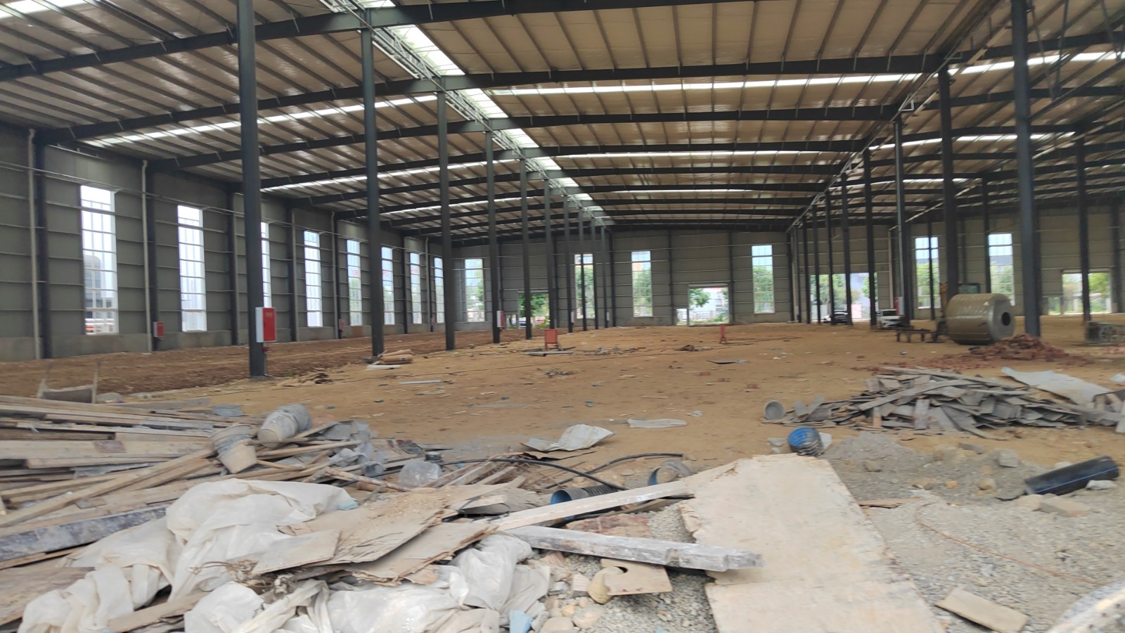 蒲江食品產(chǎn)業(yè)園標(biāo)準(zhǔn)廠房出租4800平全新鋼結(jié)構(gòu)可環(huán)評