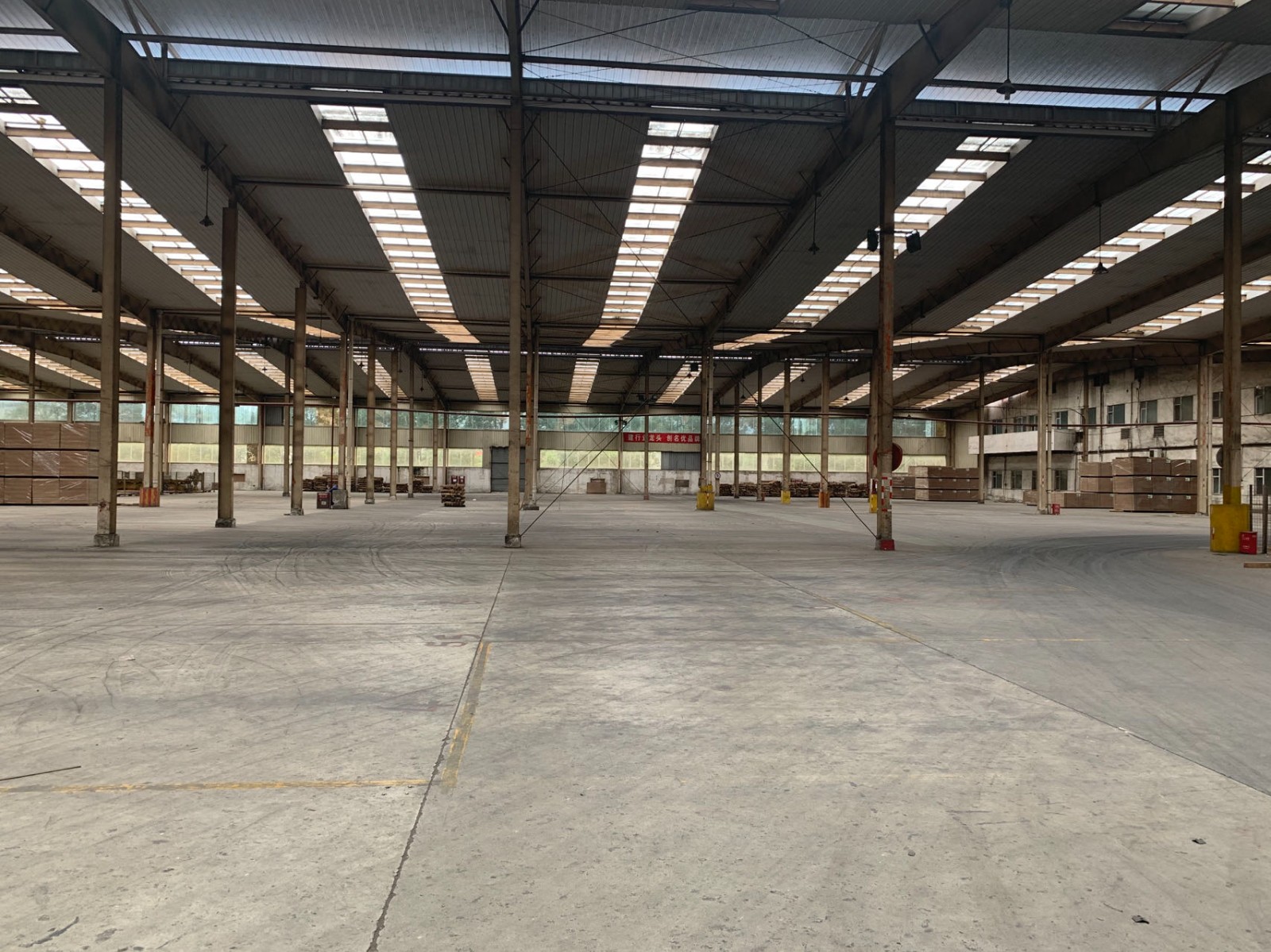 雙流西南航空港開發(fā)區(qū)辦公樓、宿舍樓、標準鋼結(jié)構(gòu)庫房、硬化空地