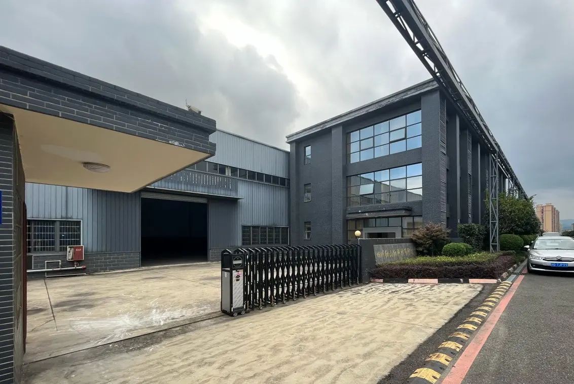 (出租) 出租金堂淮口成阿工業(yè)園廠房，獨棟廠房出去，實時拍攝，超低電價