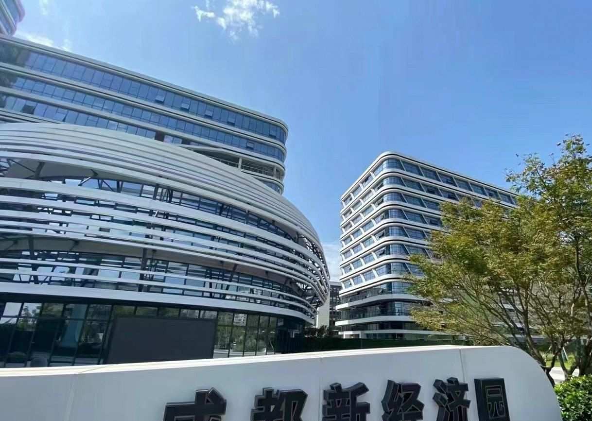 框架結(jié)構(gòu)，最小面積1000平，位置好的新廠(chǎng)房