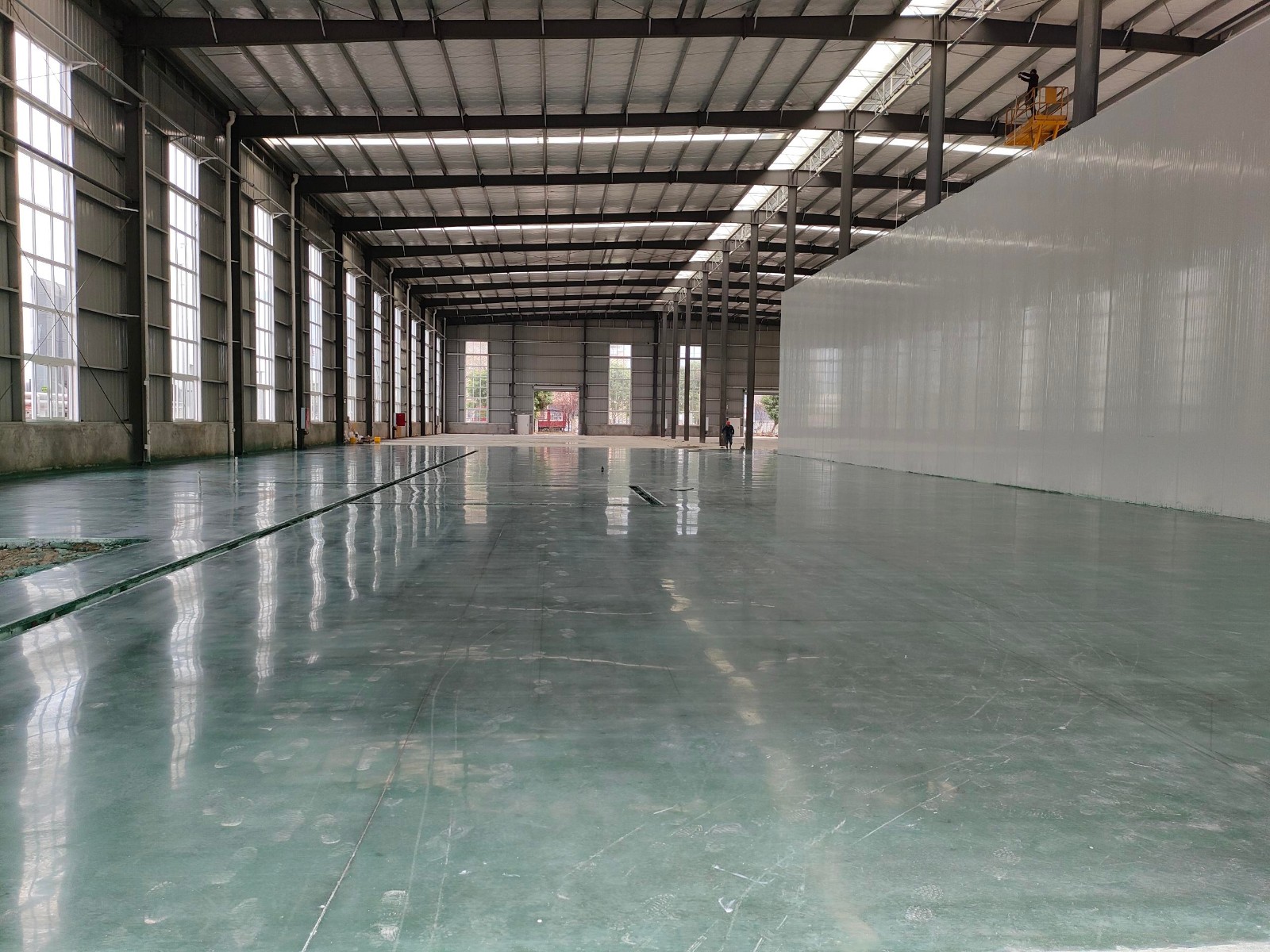 雙流區(qū)3200平米方便食品加工廠房出租