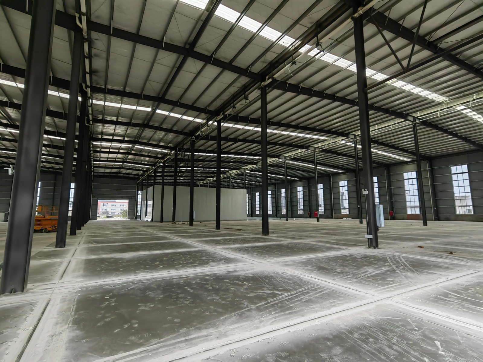 龍泉驛區(qū)3500平米水果加工廠房出租