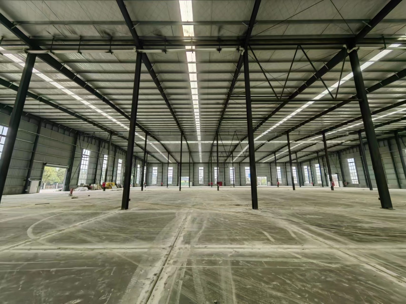 崇州2300平米方便面加工食品廠房出租